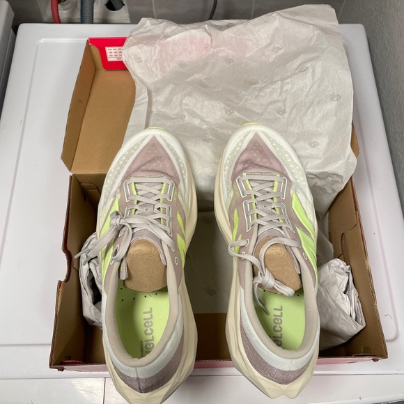 New Balance FuelCell Rebel v4 running shoes men’s size 12.5 - Picture 5 of 7